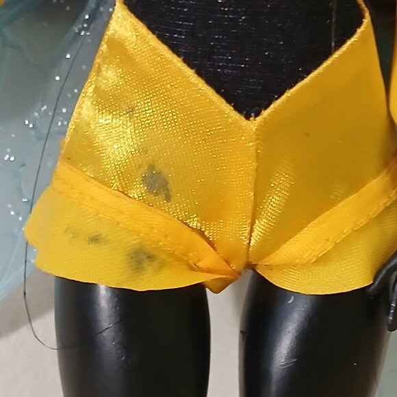 DC Comic Superhero Bumblebee doll (see all pics) - Picture 3 of 5